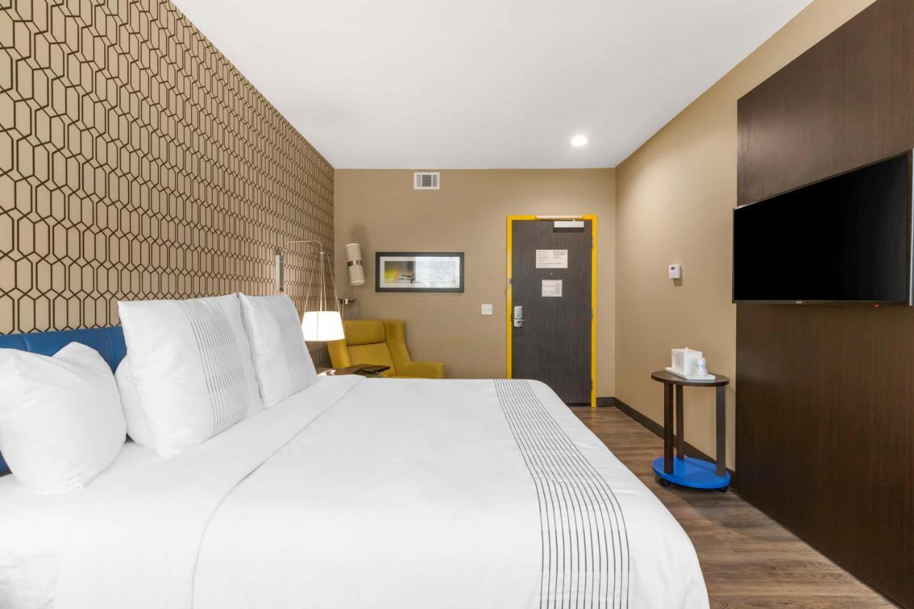 GLo Best Western Pooler - Savannah Airport Hotel Bagian luar foto